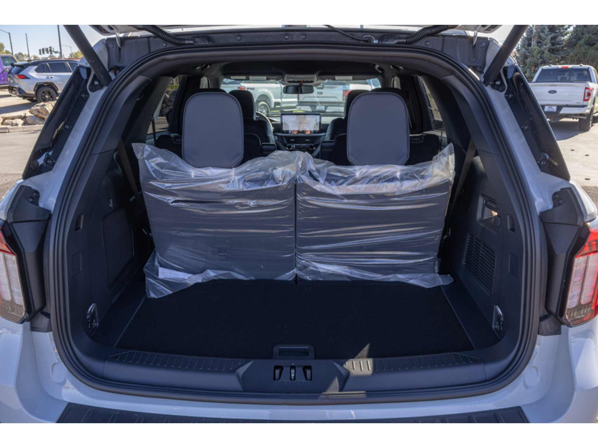 New 2027 Ford Explorer Tremor w/ Tremor Convenience Package AWD/4WD image 16
