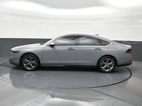 Used 2023 Honda Accord EX-L image 2