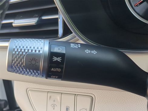 New 2025 Genesis G70 2.5T image 27