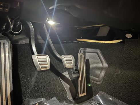 Used 2016 Chevrolet Corvette Stingray Coupe w/ 2LT Preferred Equipment Group image 11