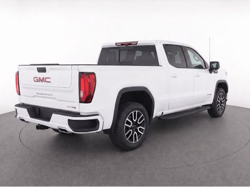 Used 2025 GMC Sierra 1500 AT4 w/ AT4 Premium Package AWD/4WD image 4