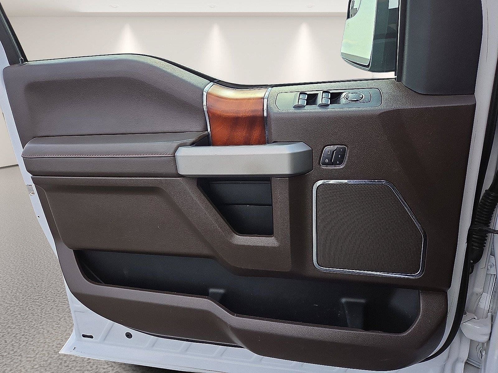 Used 2015 Ford F150 King Ranch w/ Trailer Tow Package RWD image 13