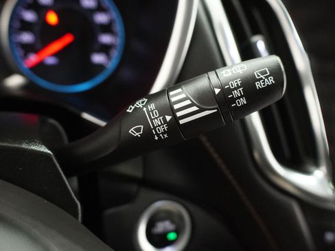 Used 2020 Chevrolet Equinox Premier FWD image 11