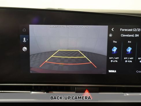 Used 2023 Hyundai Elantra SEL w/ Convenience Package FWD image 7