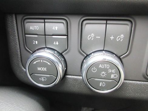 New 2026 GMC Yukon Denali image 18