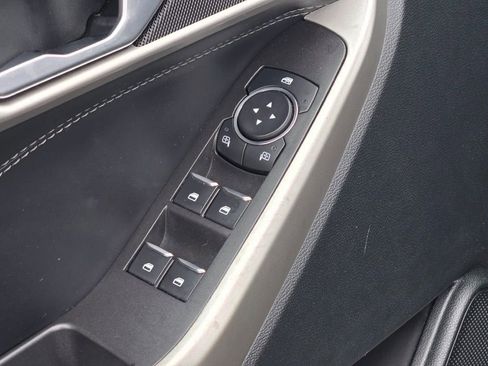 Certified 2023 Ford Explorer XLT w/ Equipment Group 202A image 23