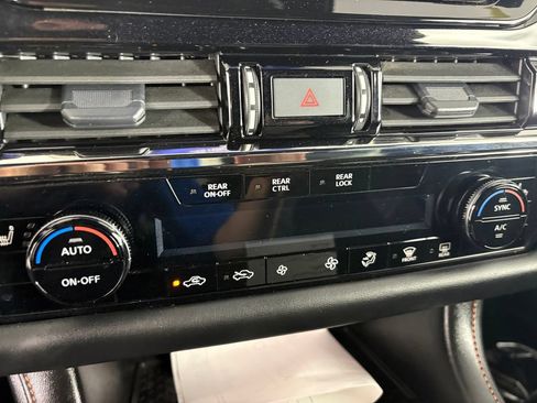 Used 2024 Nissan Pathfinder Rock Creek AWD/4WD image 18