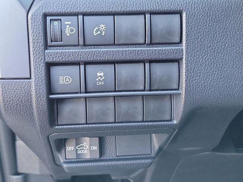 Used 2026 Toyota Tacoma SR5 AWD/4WD image 15