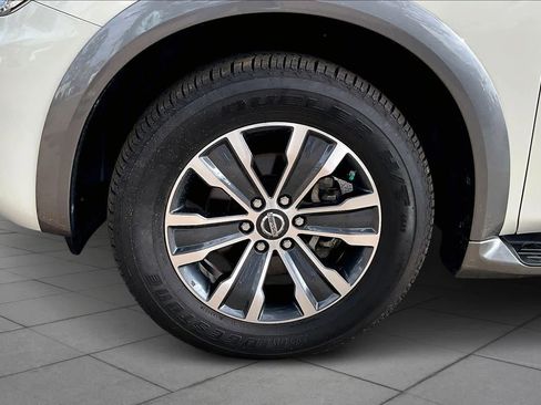 Used 2018 Nissan Armada SL w/ Premium Package image 10