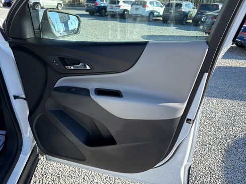 Used 2019 Chevrolet Equinox LT image 22