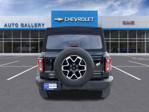 Used 2023 Ford Bronco Outer Banks image 7