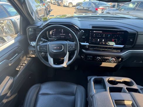 Used 2025 GMC Sierra 1500 SLT AWD/4WD image 13