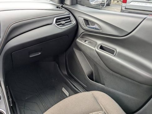 Used 2019 Chevrolet Equinox LT image 17