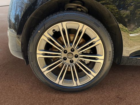 New 2026 Land Rover Range Rover SE AWD/4WD image 9