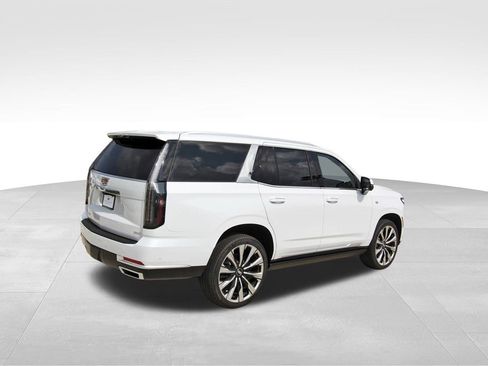 New 2026 Cadillac Escalade Luxury w/ Touring Package image 4