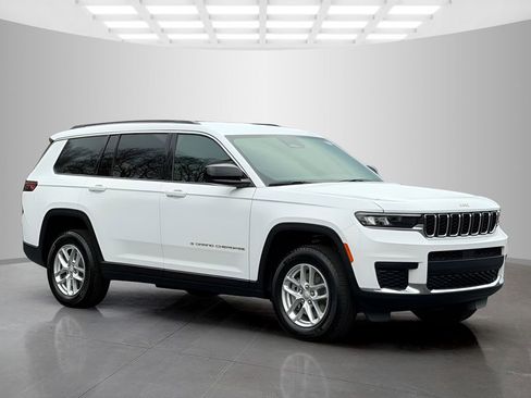New 2026 Jeep Grand Cherokee L Laredo image 7