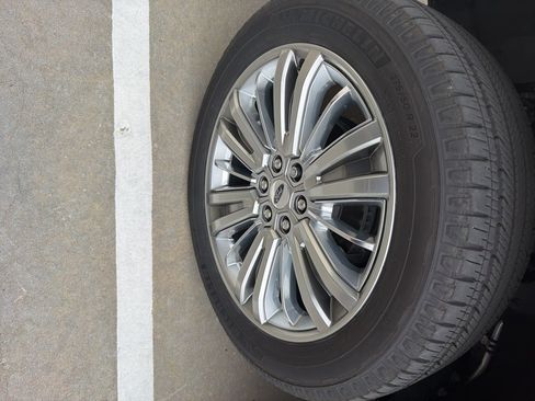 Used 2024 Ford F150 Platinum w/ Equipment Group 703A Plus image 2