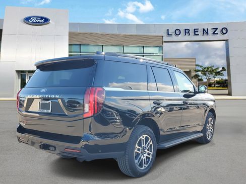 New 2025 Ford Expedition Active image 4