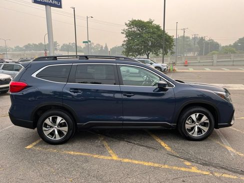 Certified 2025 Subaru Ascent Premium w/ Premium Package AWD/4WD image 4