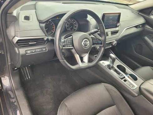Certified 2019 Nissan Altima 2.5 SV FWD image 12