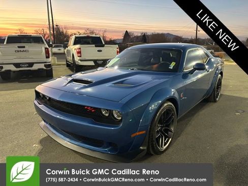 Used 2022 Dodge Challenger R/T Scat Pack image 1
