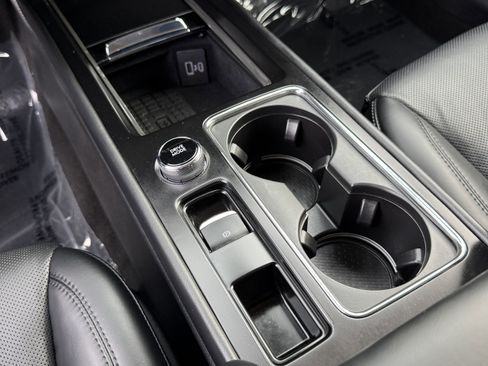 Used 2025 Lincoln Corsair Grand Touring w/ Equipment Group 301A image 24