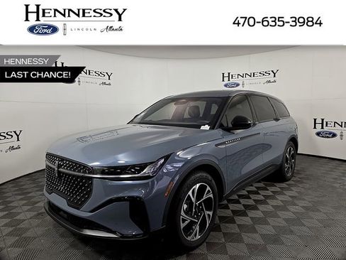 Used 2025 Lincoln Nautilus Premier w/ Equipment Group 102A image 1