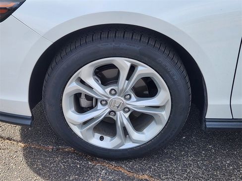 Used 2023 Honda Accord LX image 6