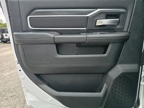 New 2025 RAM 2500 Big Horn image 40