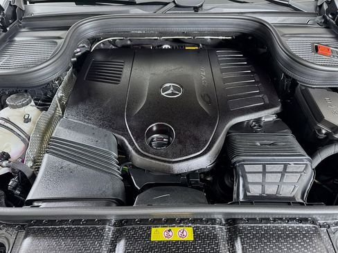 New 2026 Mercedes-Benz GLS 450 4MATIC image 34