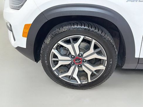 Used 2023 Kia Seltos SX w/ SX Sunroof Package AWD/4WD image 33