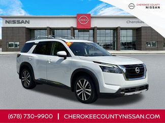 Certified 2025 Nissan Pathfinder Platinum AWD/4WD video 1