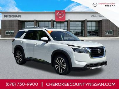 Certified 2025 Nissan Pathfinder Platinum