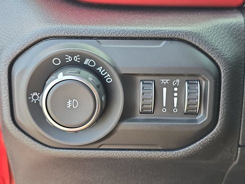 Used 2020 Jeep Wrangler Unlimited Rubicon AWD/4WD image 27
