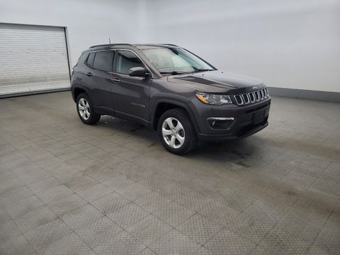 Used 2018 Jeep Compass Latitude w/ Cold Weather Group AWD/4WD image 13