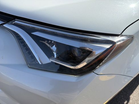 Used 2017 Toyota RAV4 Limited w/ Protection Package image 16