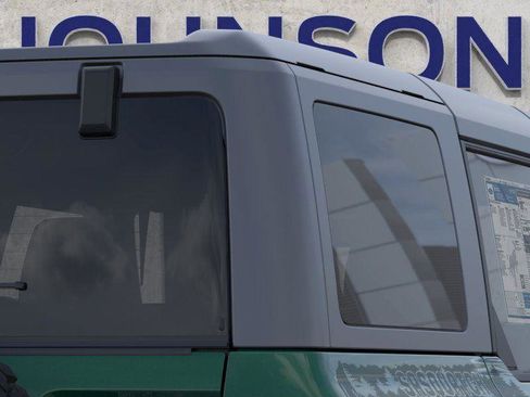 New 2025 Ford Bronco Outer Banks w/ Sasquatch Package AWD/4WD image 25