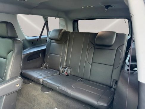 Used 2017 Chevrolet Suburban Premier AWD/4WD image 14