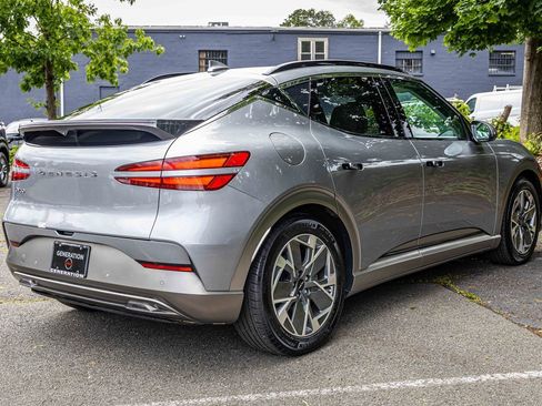 Used 2024 Genesis GV60 RWD image 6