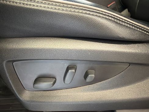 Used 2018 Chevrolet Silverado 1500 High Country AWD/4WD image 15