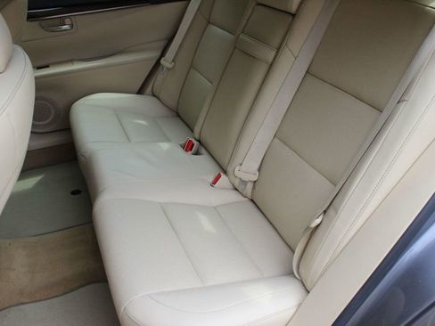 Used 2015 Lexus ES 350 w/ Luxury Package FWD image 30