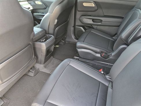 New 2027 Kia Telluride S w/ Towing Package image 21