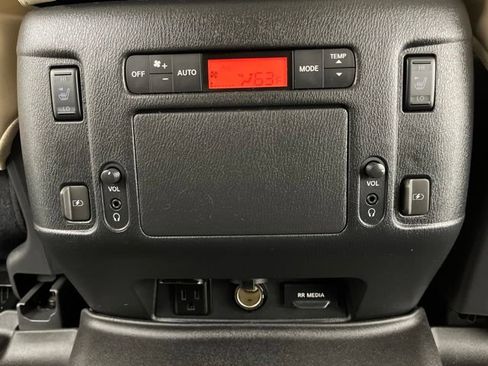 Used 2020 Nissan Armada Platinum w/ Captain's Chairs Package AWD/4WD image 45