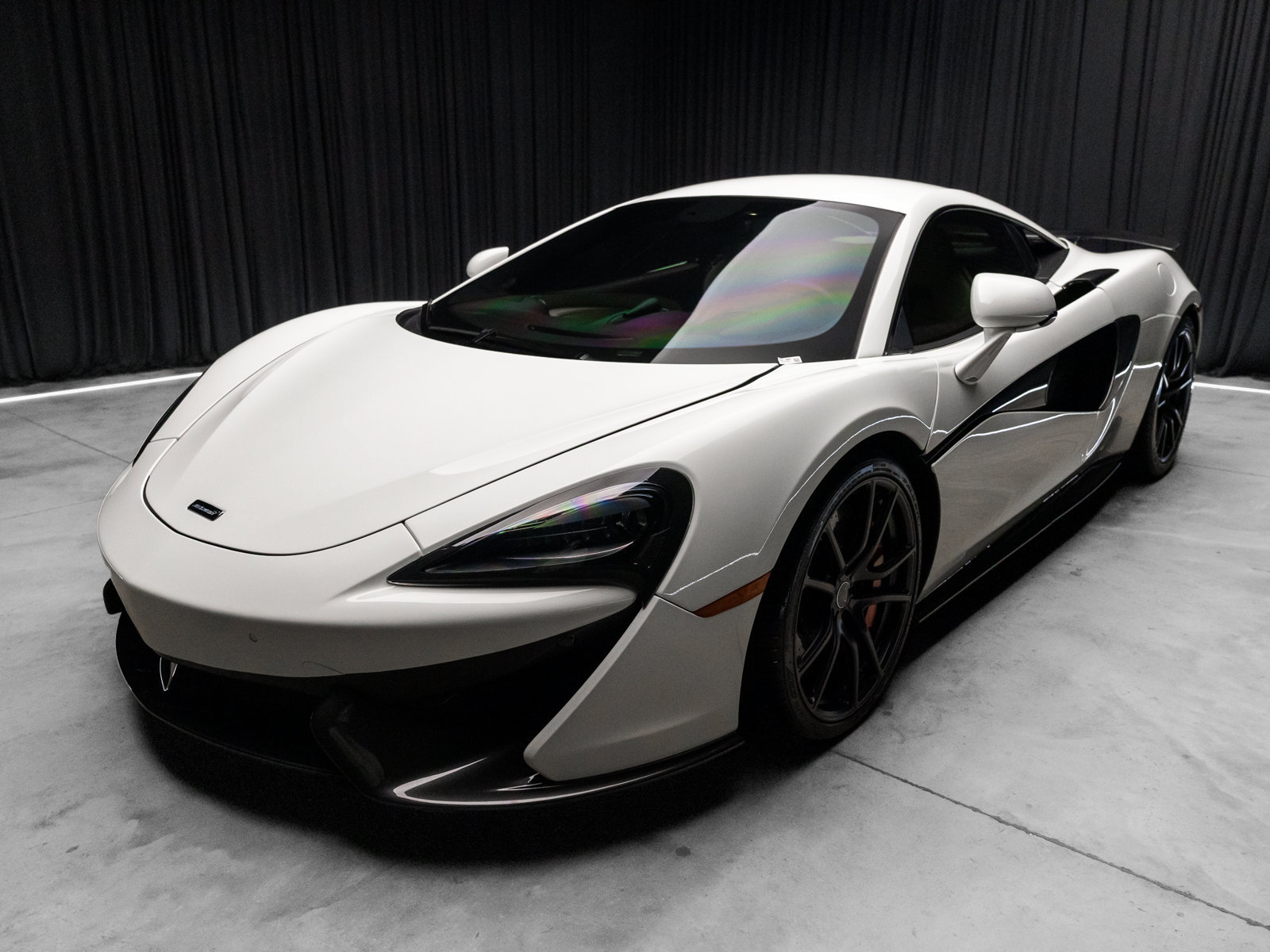 Used 2016 McLaren 570S Coupe RWD image 12