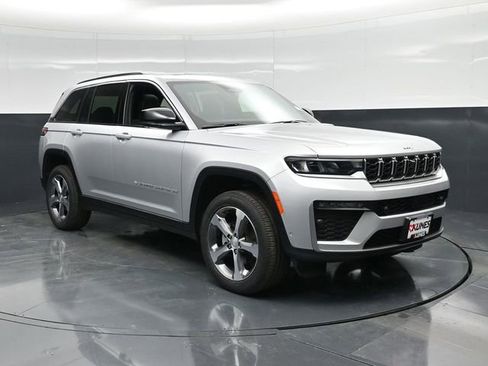 New 2026 Jeep Grand Cherokee Limited AWD/4WD image 1