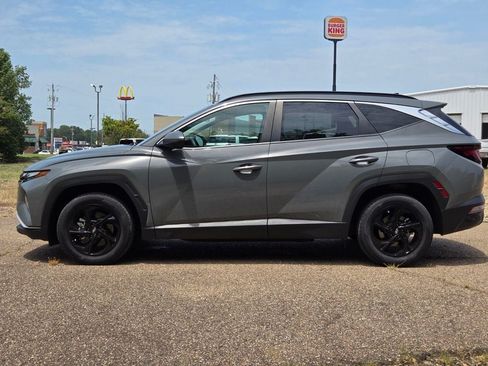 Used 2024 Hyundai Tucson SEL FWD image 2