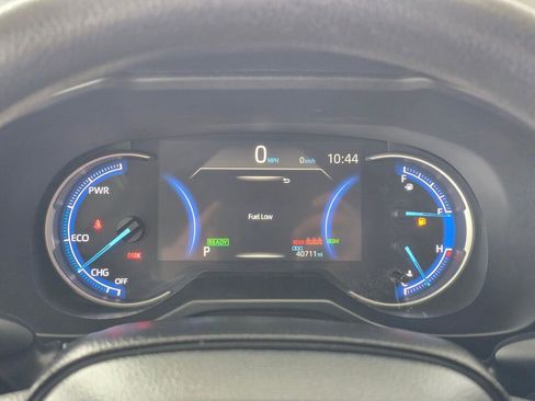 Used 2025 Toyota RAV4 XLE AWD/4WD image 27