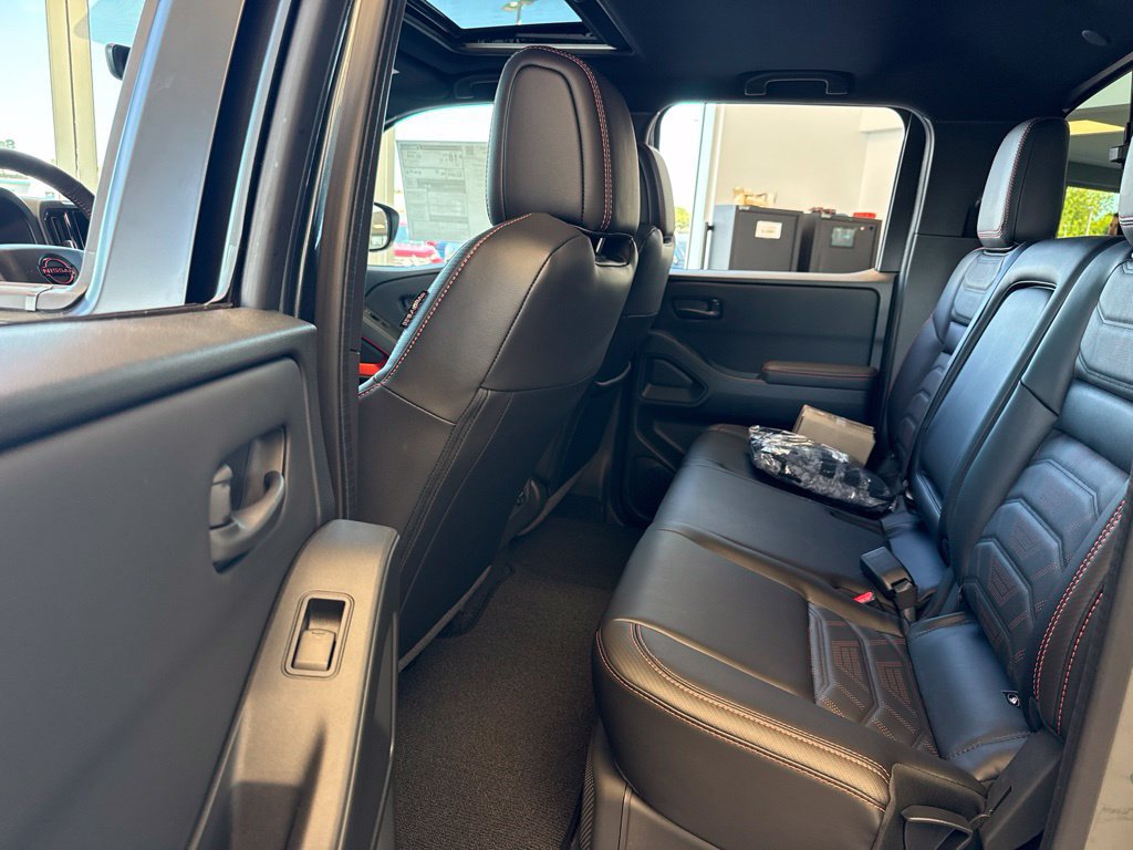New 2027 Nissan Frontier PRO-4X w/ Pro Premium Package AWD/4WD image 14