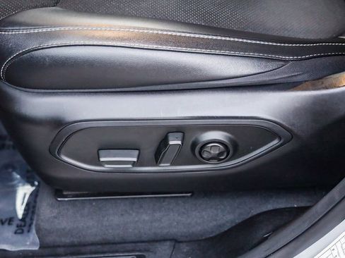 Certified 2024 Jeep Grand Cherokee Altitude image 22