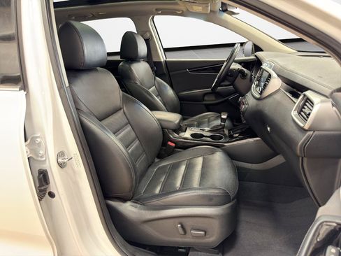 Used 2020 Kia Sorento SX FWD image 29